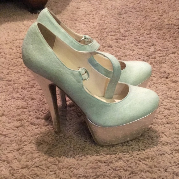 Mint Green Decor Heels - Picture 3 of 6